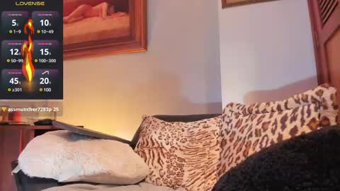 Snapshot of im_dominike chatting on 03/12/25, 02:30 im_dominike online show from 03/12/25, 02:30