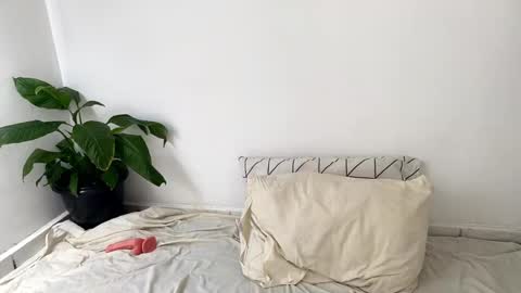 Snapshot of im_emmaof chatting on 02/13/25, 06:16 Emma and Matt online show from 02/13/25, 06:16