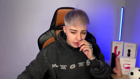 Snapshot of im_laia_ chatting on 01/20/25, 11:54 Laia online show from 01/20/25, 11:54