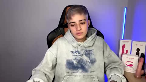 Snapshot of im_laia_ chatting on 01/22/25, 12:27 Laia online show from 01/22/25, 12:27