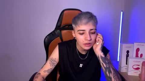 Snapshot of im_laia_ chatting on 01/29/25, 12:33 Laia online show from 01/29/25, 12:33