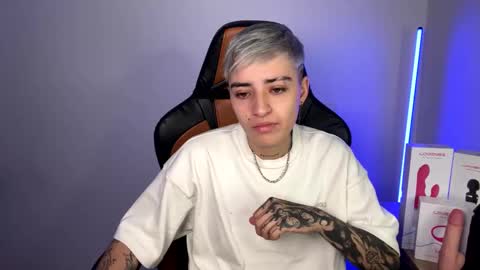 Snapshot of im_laia_ chatting on 02/03/25, 02:03 Laia online show from 02/03/25, 02:03