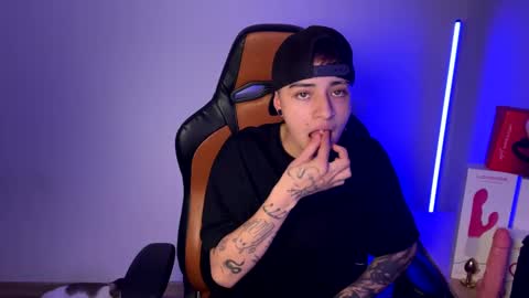 Snapshot of im_laia_ chatting on 02/27/25, 05:56 Laia online show from 02/27/25, 05:56