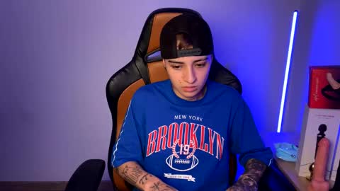 Snapshot of im_laia_ chatting on 03/01/25, 12:28 Laia online show from 03/01/25, 12:28