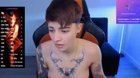 Snapshot of im_laia_ chatting on 09/08/25, 07:35 Laia online show from 09/08/25, 07:35