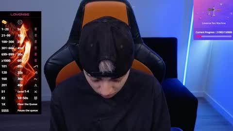 Snapshot of im_laia_ chatting on 09/20/25, 12:28 Laia online show from 09/20/25, 12:28