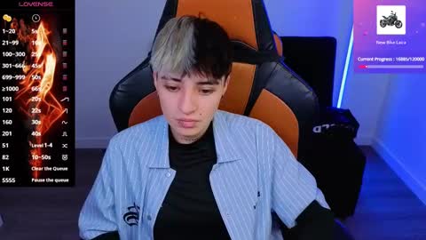 Snapshot of im_laia_ chatting on 10/07/25, 12:52 Laia online show from 10/07/25, 12:52