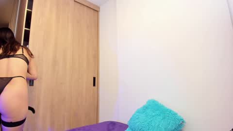 Snapshot of im_lunita chatting on 12/03/24, 01:08 Luna online show from 12/03/24, 01:08