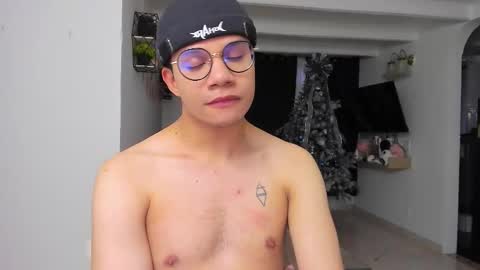 Snapshot of im_marco chatting on 11/28/25, 10:34 Marco online show from 11/28/25, 10:34