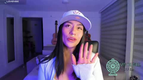 Snapshot of im_mariana chatting on 03/31/26, 03:41 im_mariana online show from 03/31/26, 03:41