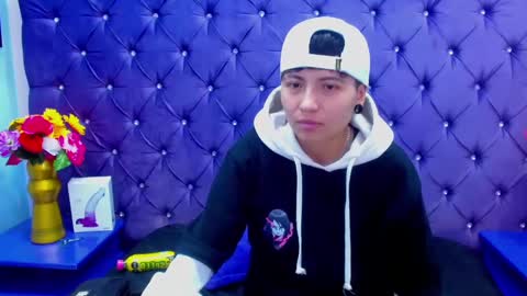 mathias online show from 01/12/25, 02:03