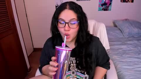 mei mei uwu online show from 01/10/26, 12:12