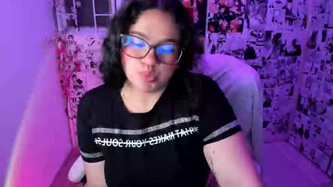 Snapshot of im_meii chatting on 03/11/26, 01:44 mei mei uwu online show from 03/11/26, 01:44