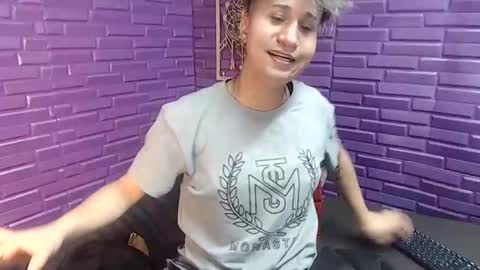 Snapshot of im_milan_rs chatting on 01/14/25, 03:43 im_milan_rs online show from 01/14/25, 03:43