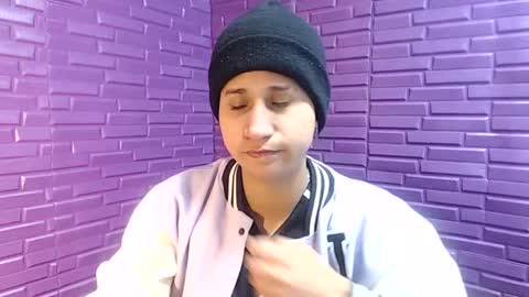 Snapshot of im_milan_rs chatting on 01/18/25, 06:45 im_milan_rs online show from 01/18/25, 06:45