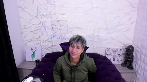 Snapshot of im_milan_rs chatting on 01/21/25, 12:15 im_milan_rs online show from 01/21/25, 12:15