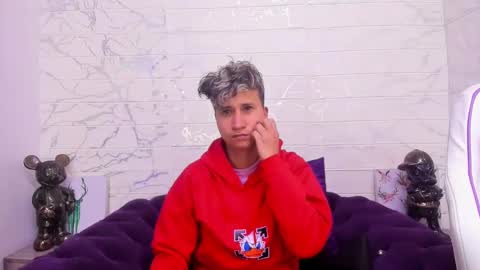 Snapshot of im_milan_rs chatting on 02/17/25, 06:53 im_milan_rs online show from 02/17/25, 06:53