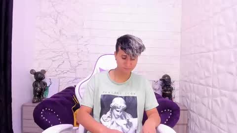 Snapshot of im_milan_rs chatting on 02/19/25, 03:28 im_milan_rs online show from 02/19/25, 03:28