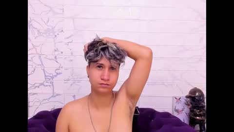 Snapshot of im_milan_rs chatting on 02/20/25, 10:05 im_milan_rs online show from 02/20/25, 10:05