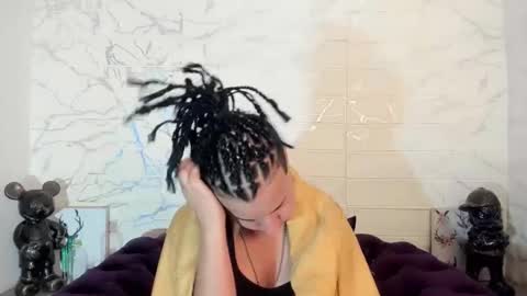 Snapshot of im_milan_rs chatting on 02/27/25, 06:40 im_milan_rs online show from 02/27/25, 06:40