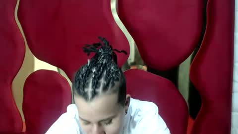 Snapshot of im_milan_rs chatting on 03/04/25, 12:18 im_milan_rs online show from 03/04/25, 12:18