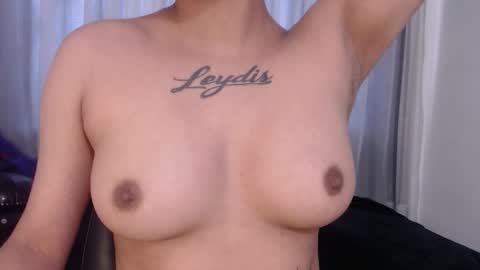 milan online show from 10/30/25, 03:24