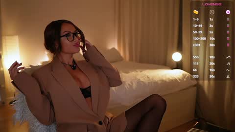 Milla online show from 12/27/24, 04:54