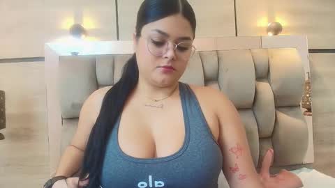 im mou  online show from 09/18/25, 12:51