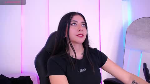 Snapshot of im_rosse_ chatting on 03/27/26, 07:02 Jade Rosse online show from 03/27/26, 07:02