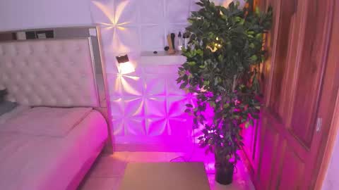 im_sebaslopez online show from 09/28/25, 11:15