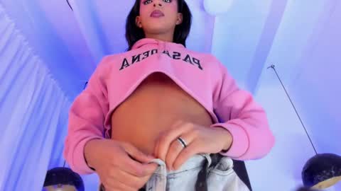 Snapshot of im_shannon_44 chatting on 02/12/25, 01:41 im_shannon_44 online show from 02/12/25, 01:41