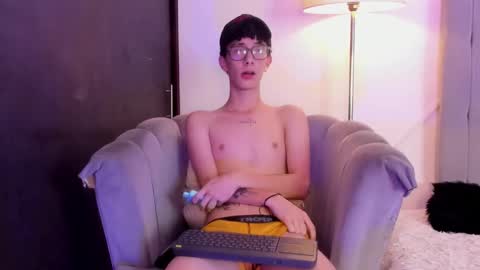 thomas online show from 02/01/26, 01:42