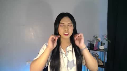Snapshot of im_ur_girl_demure chatting on 03/30/26, 06:31 kyline online show from 03/30/26, 06:31
