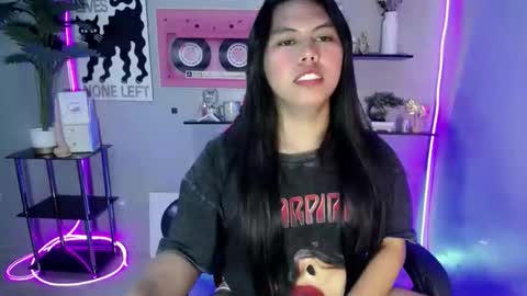 Snapshot of im_ur_girl_demure chatting on 04/05/26, 12:13 kyline online show from 04/05/26, 12:13