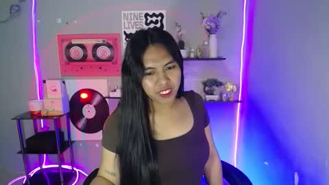 Snapshot of im_ur_girl_demure chatting on 04/10/26, 08:24 kyline online show from 04/10/26, 08:24