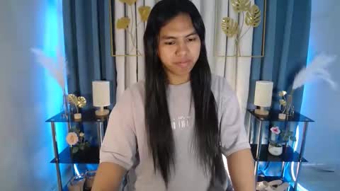 Snapshot of im_ur_girl_demure chatting on 04/15/26, 03:19 kyline online show from 04/15/26, 03:19