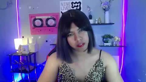 Snapshot of im_ur_girl_demure chatting on 05/09/26, 06:13 kyline online show from 05/09/26, 06:13
