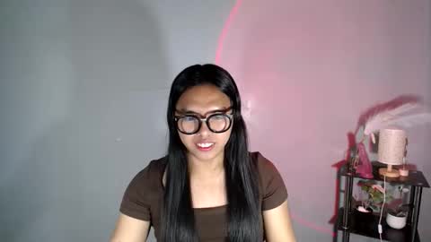 Snapshot of im_ur_girl_demure chatting on 05/29/26, 06:11 kyline online show from 05/29/26, 06:11
