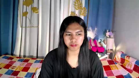 Snapshot of im_ur_girl_demure chatting on 06/11/26, 12:32 kyline online show from 06/11/26, 12:32