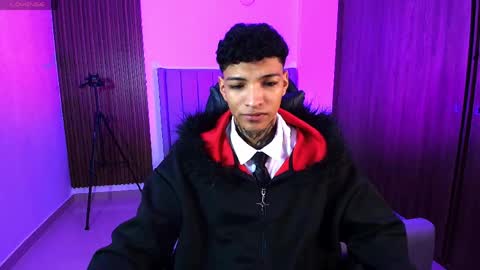 im_usuga online show from 04/14/26, 04:07