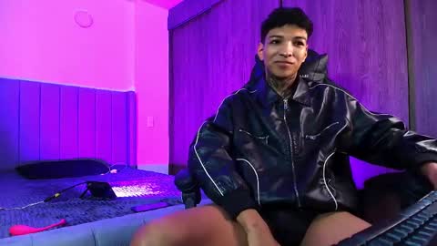 im_usuga online show from 04/20/26, 03:53