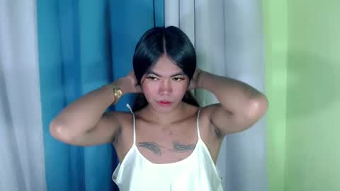 Snapshot of im_yourfairyannaxx chatting on 02/01/25, 02:05 im_yourfairyannaxx online show from 02/01/25, 02:05