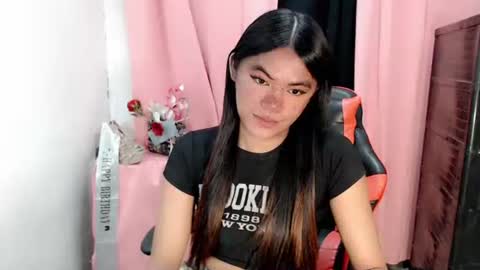 Snapshot of im_yourfairyannaxx chatting on 10/14/25, 09:15 im_yourfairyannaxx online show from 10/14/25, 09:15