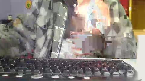 Snapshot of imaussiechris chatting on 11/21/25, 12:43 Aussie Guy online show from 11/21/25, 12:43