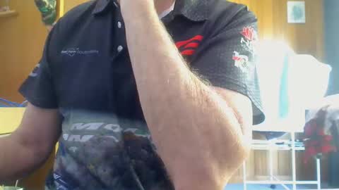 Snapshot of imaussiechris chatting on 02/15/26, 11:01 Aussie Guy online show from 02/15/26, 11:01