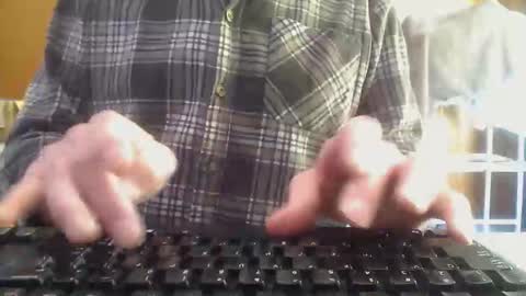 Snapshot of imaussiechris chatting on 02/22/26, 11:25 Aussie Guy online show from 02/22/26, 11:25