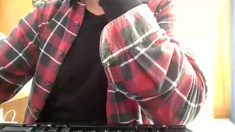 Aussie Guy online show from 05/25/26, 03:34