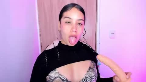 Snapshot of imcharlot_ chatting on 07/18/26, 10:57 charlot online show from 07/18/26, 10:57