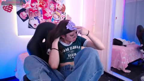 Chloe online show from 10/30/25, 07:14