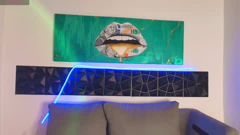 Snapshot of imconor chatting on 12/28/24, 05:33 imconor online show from 12/28/24, 05:33